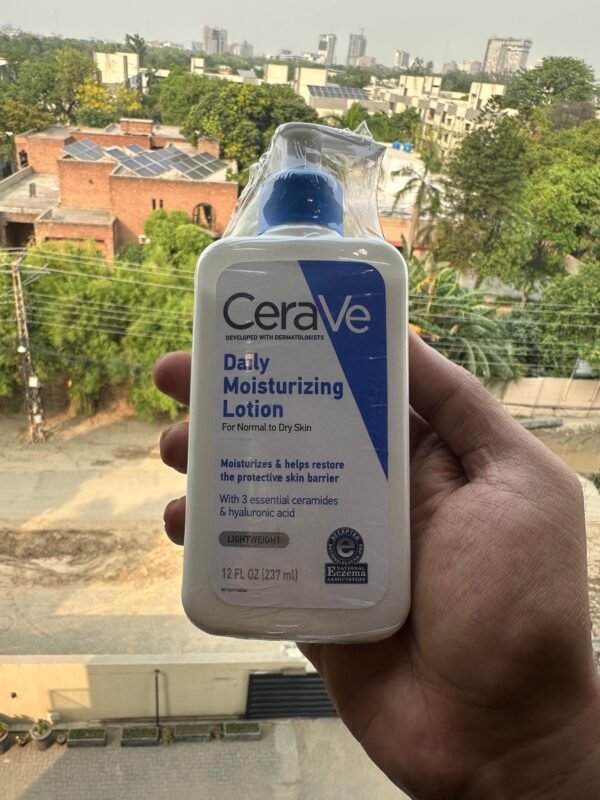 Cera ve Moisturizing Lotion-236 ML. Dry to very Dry skin.